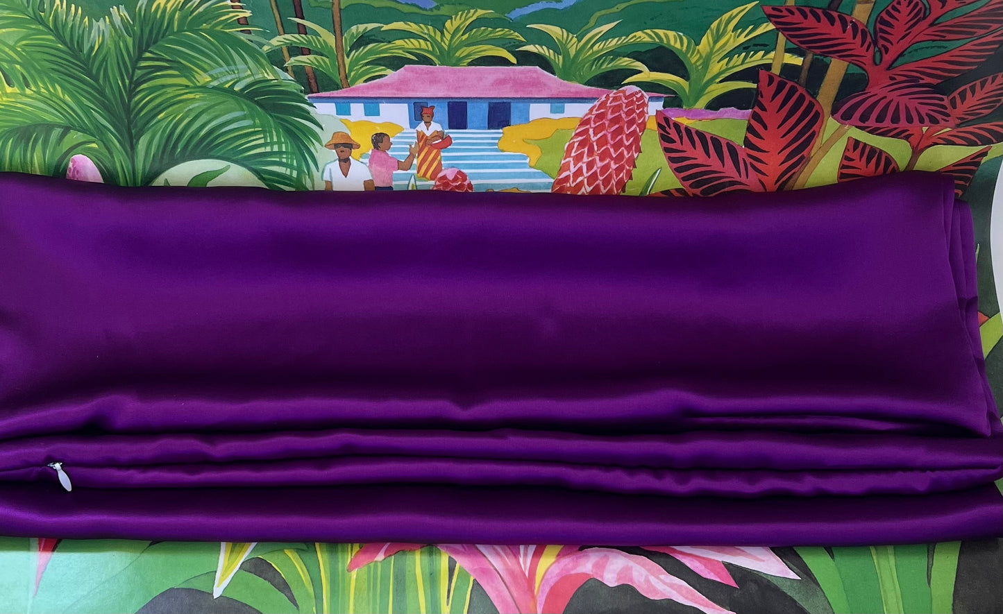 π Sleep on a cloud of softness with our Mulberry Silk Pillowcase! π