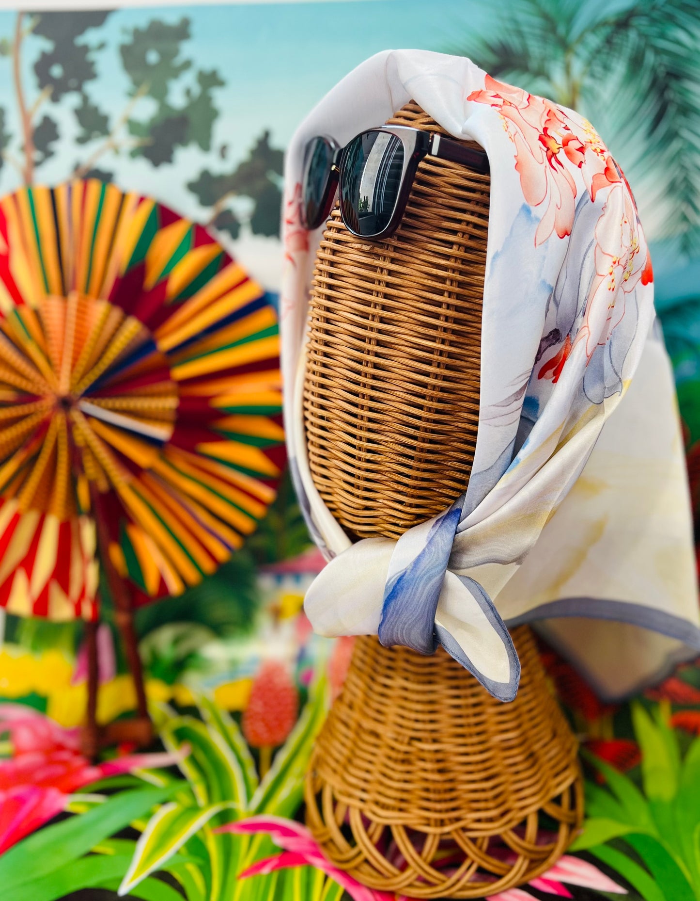 Foulard en Soie - Miss Ayaba : L’Élégance Absolue en Édition Limitée