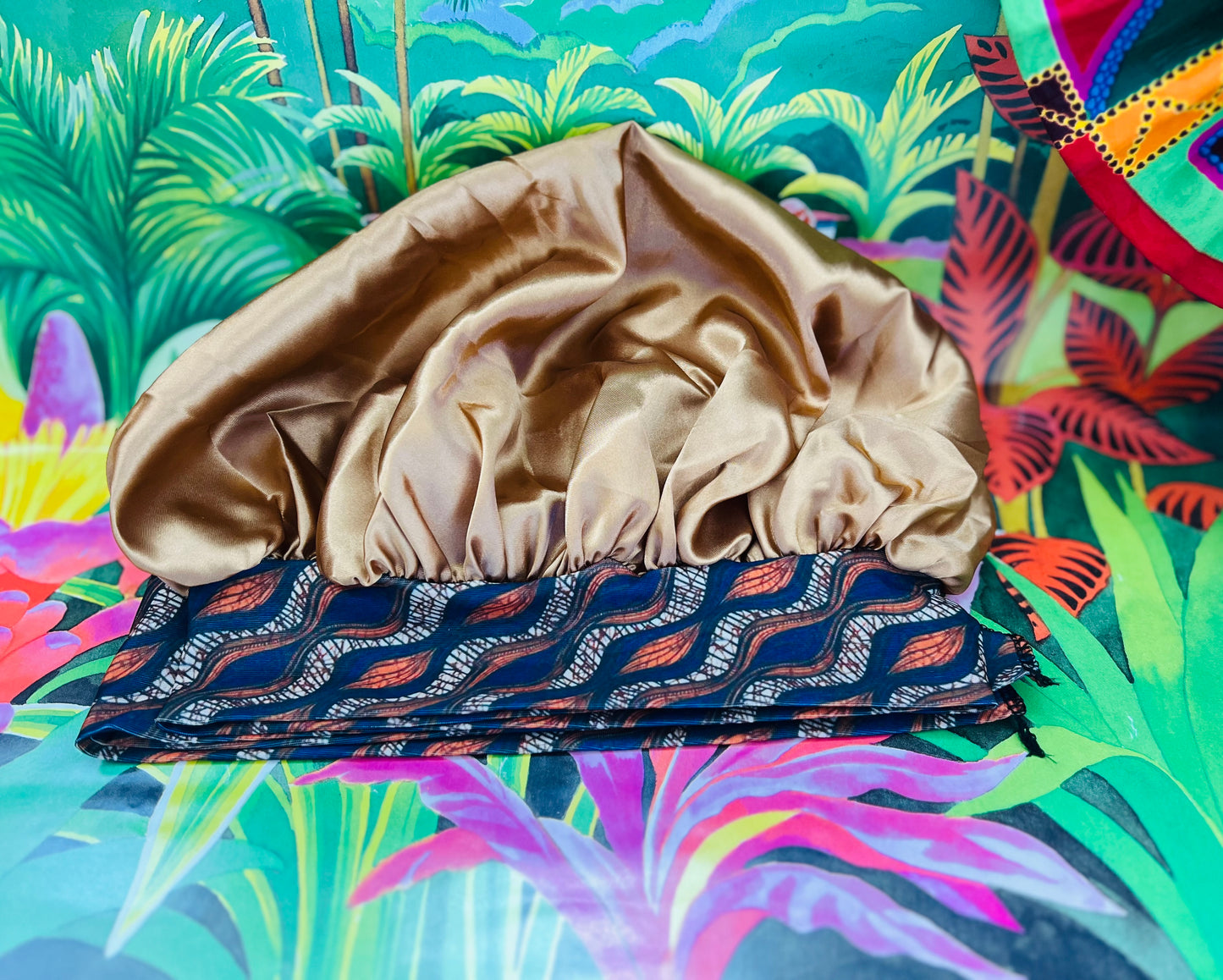 Satin Night Cap "Miss Amina" – Elegance & Hair Protection